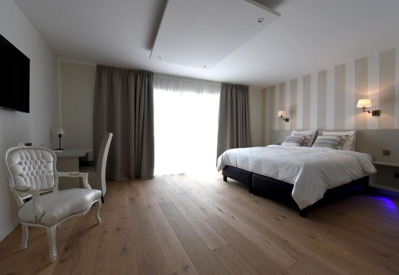Le 24 Hotel Σπα Δωμάτιο φωτογραφία